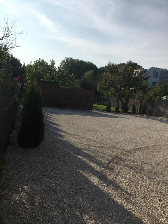 Kristály Apartmanház Sárvár Exterior foto