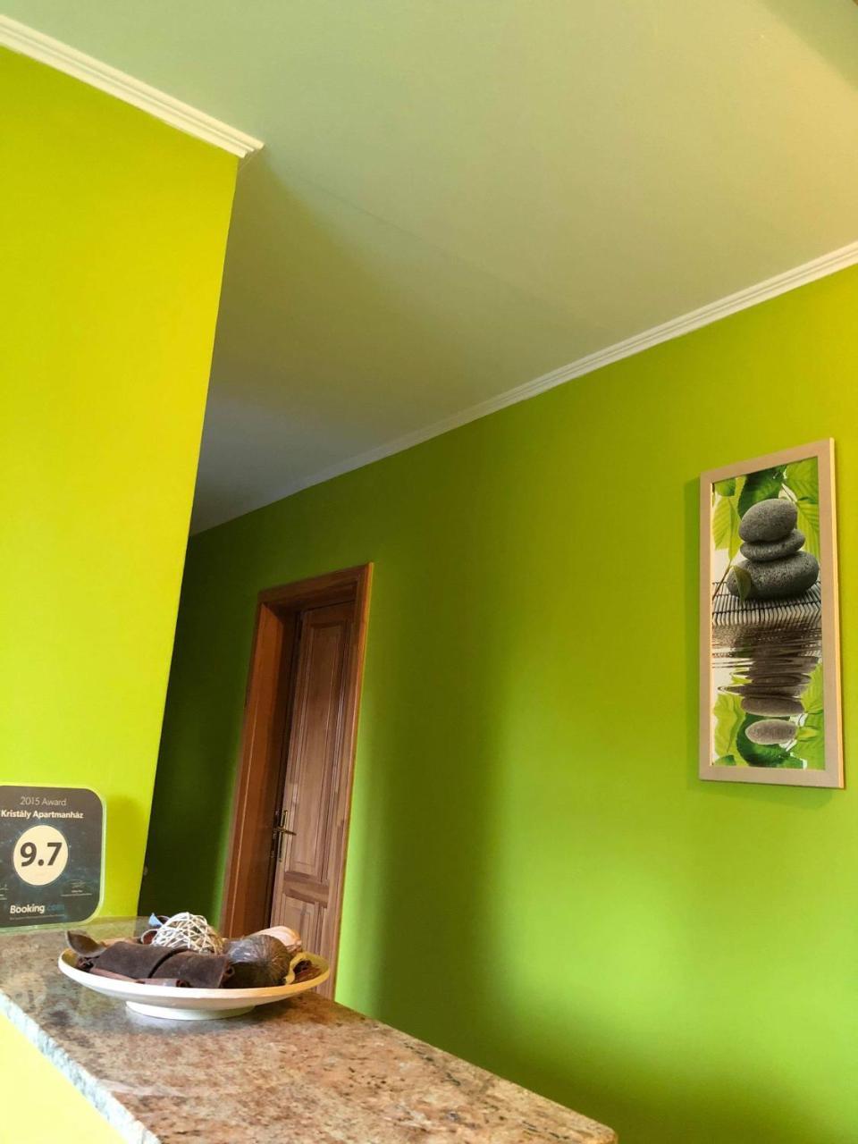 Kristály Apartmanház Sárvár Exterior foto